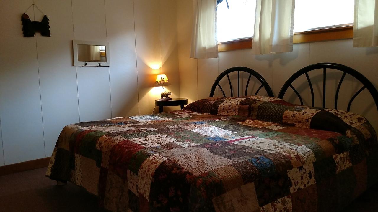 Maple Ridge Resort Michigamme 外观 照片